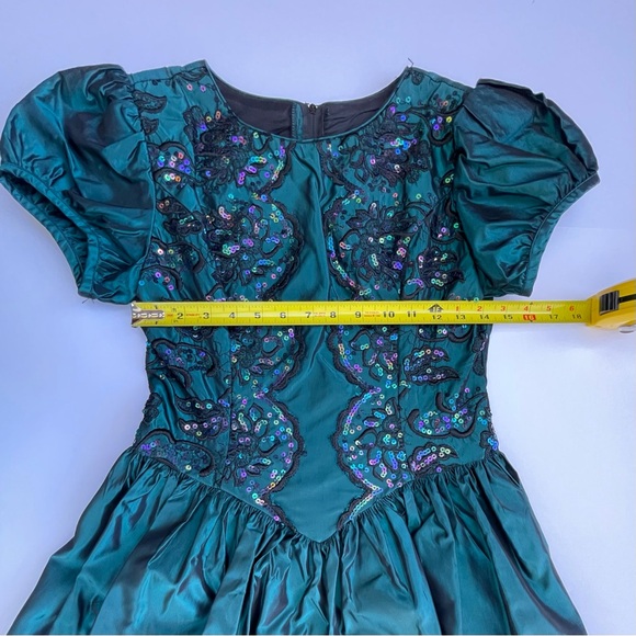 Jessica McClintock Gunne Sax Green Dress w/ Sequins on Bodice Black Trim Size 10 - Picture 13 of 15